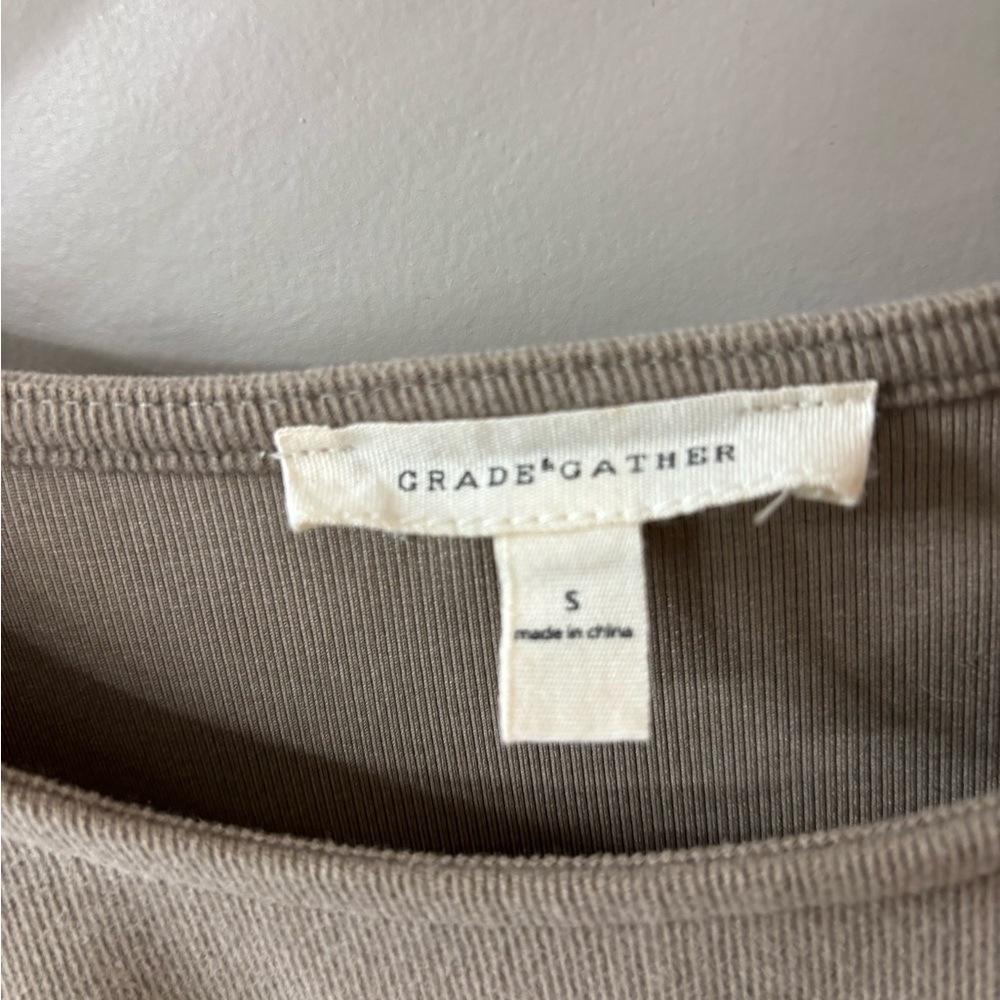 Grade & Gather Taupe Shirring Long Sleeve Women's Top - Picture 4 of 6